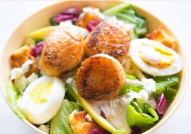 <strong>อ่านเพิ่มเติมเกี่ยวกับ</strong><br>อาหารคลีน (Clean Food) คืออะไร ช่วยลดน้ำหนักจริงหรือ อาหารคลีน (Clean Food) คืออะไร ช่วยลดน้ำหนักจริงหรือ