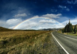 <strong>อ่านเพิ่มเติมเกี่ยวกับ</strong><br>แสงเดินทางเป็นเส้นตรง… แต่ทำไม รุ้งจึงเป็นเส้นโค้ง แสงเดินทางเป็นเส้นตรง… แต่ทำไม รุ้งจึงเป็นเส้นโค้ง