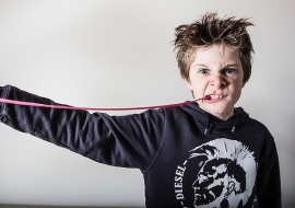 <strong>อ่านเพิ่มเติมเกี่ยวกับ</strong><br>สิ่งที่เกิดขึ้นกับร่างกายเมื่อกลืนหมากฝรั่ง สิ่งที่เกิดขึ้นกับร่างกายเมื่อกลืนหมากฝรั่ง