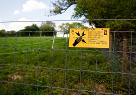 <strong>อ่านเพิ่มเติมเกี่ยวกับ</strong><br>อันตรายจากไฟดูด อันตรายจากไฟดูด