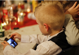 <strong>อ่านเพิ่มเติมเกี่ยวกับ</strong><br>การสื่อสารไร้สาย: จุดเริ่มต้น ปัจจุบัน สู่อนาคต การสื่อสารไร้สาย: จุดเริ่มต้น ปัจจุบัน สู่อนาคต